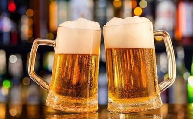 Tìm hiểu calo trong bia lager và bia thủ công, so sánh năng lượng và dinh dưỡng.