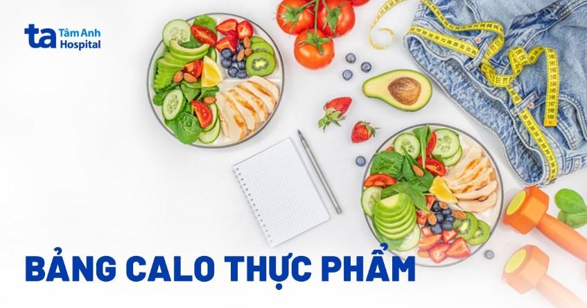 Một tô cơm trắng được trình bày gọn gàng, thể hiện lượng calo trong chế độ ăn kiêng
